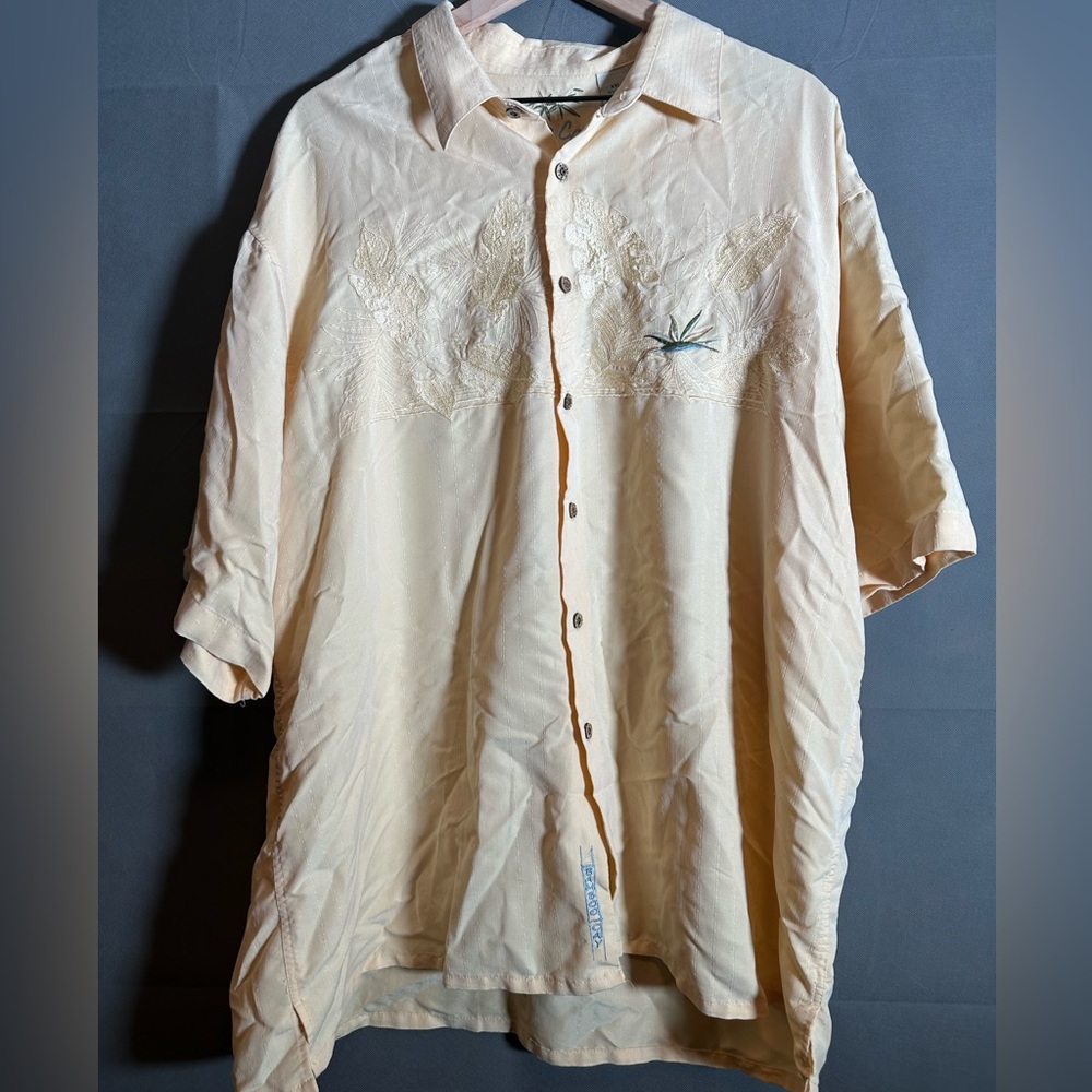 Bamboo cay Hawaiian shirt size 2xl floral embroidered